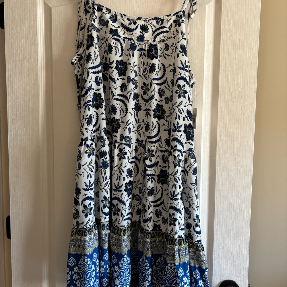beachlunchlounge Blue and White Floral Tiered Midi Dress